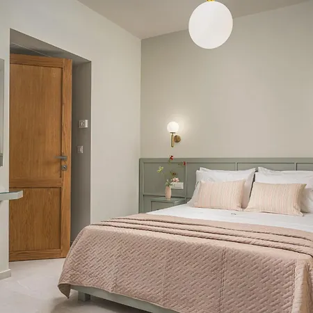 Hariati - An Elegant Escape, By Zantewize *