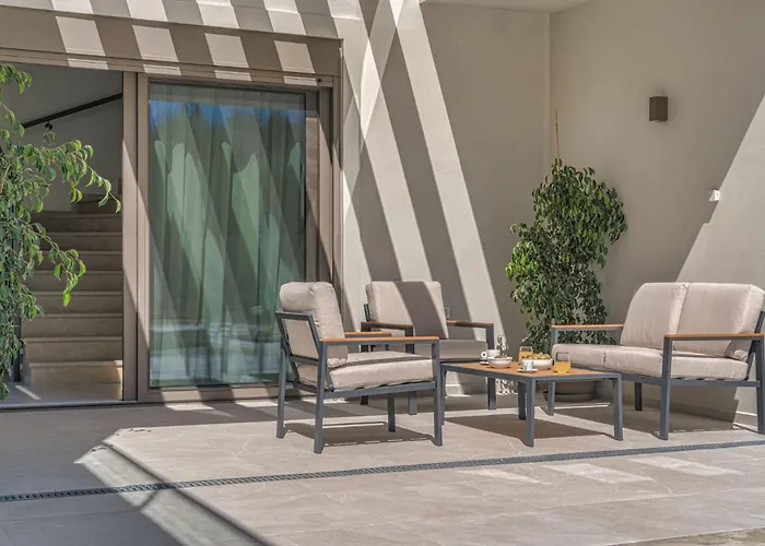 Hariati - An Elegant Escape, By Zantewize Villa *